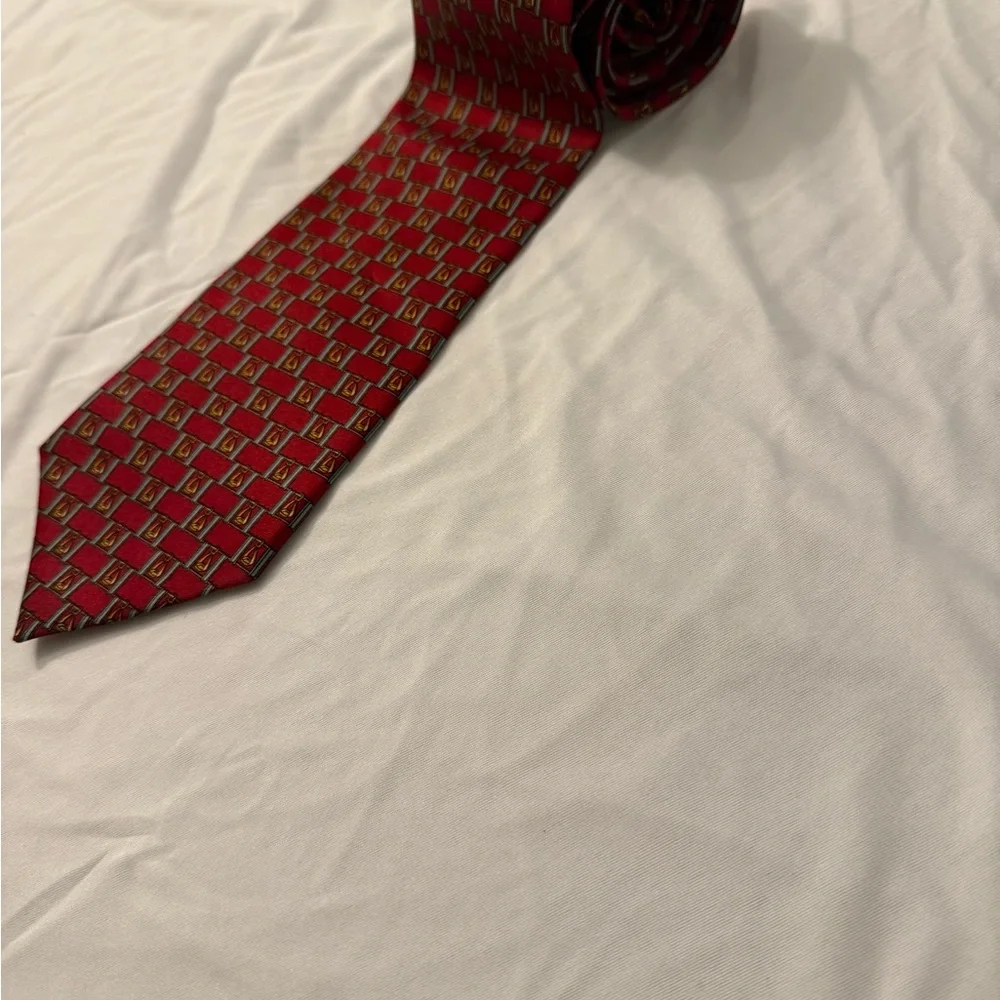 Red Patterned Men's Tie - Picture 4 of 5